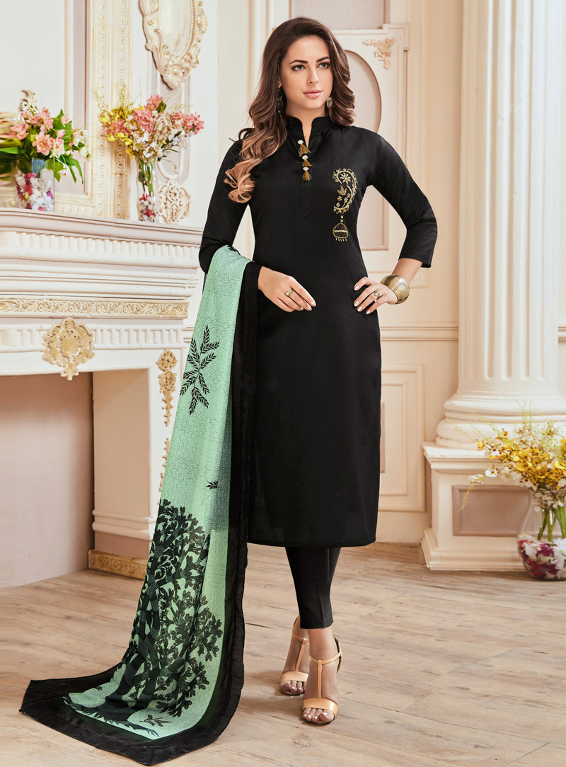 Black Cotton Pakistani Style Suit 131178