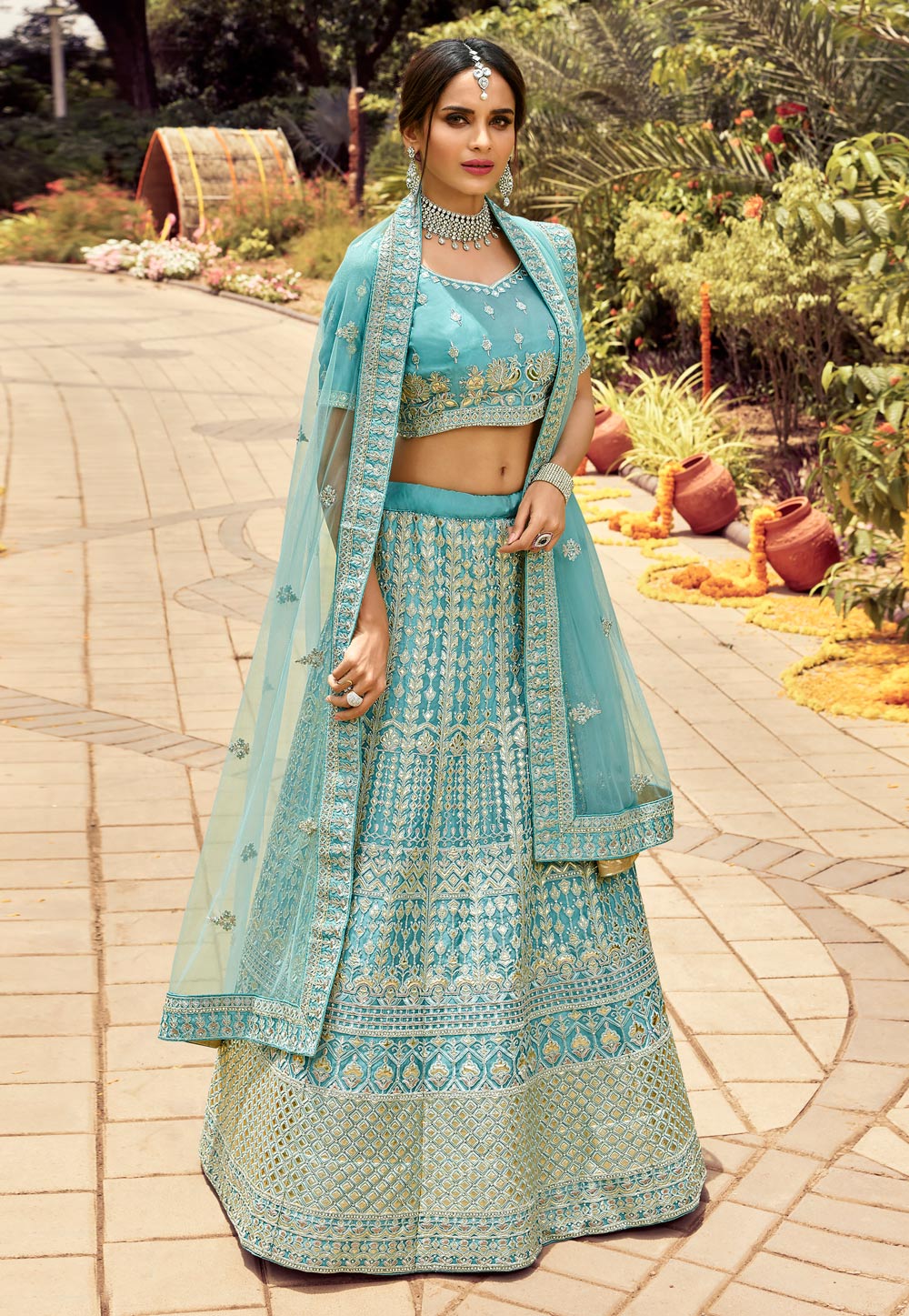 Wedding - Gota Work - Lehenga Cholis: Buy Indian Lehenga Outfits Online |  Utsav Fashion