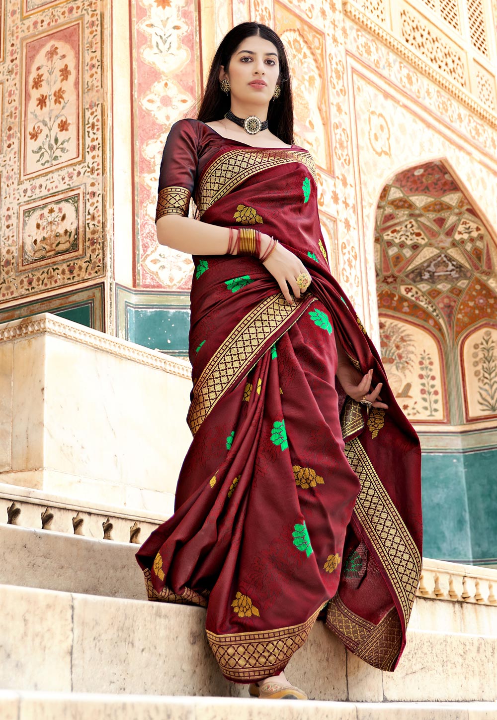 Maroon Banarasi Silk Saree With Blouse 237204