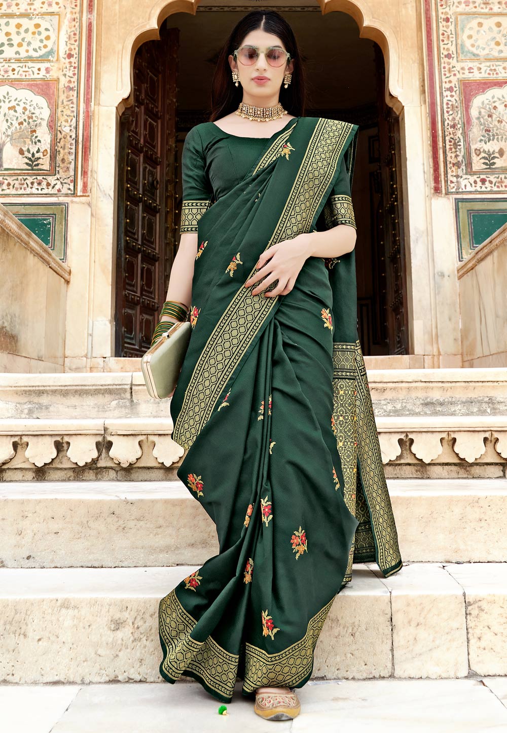 Green Banarasi Silk Saree With Blouse 237206