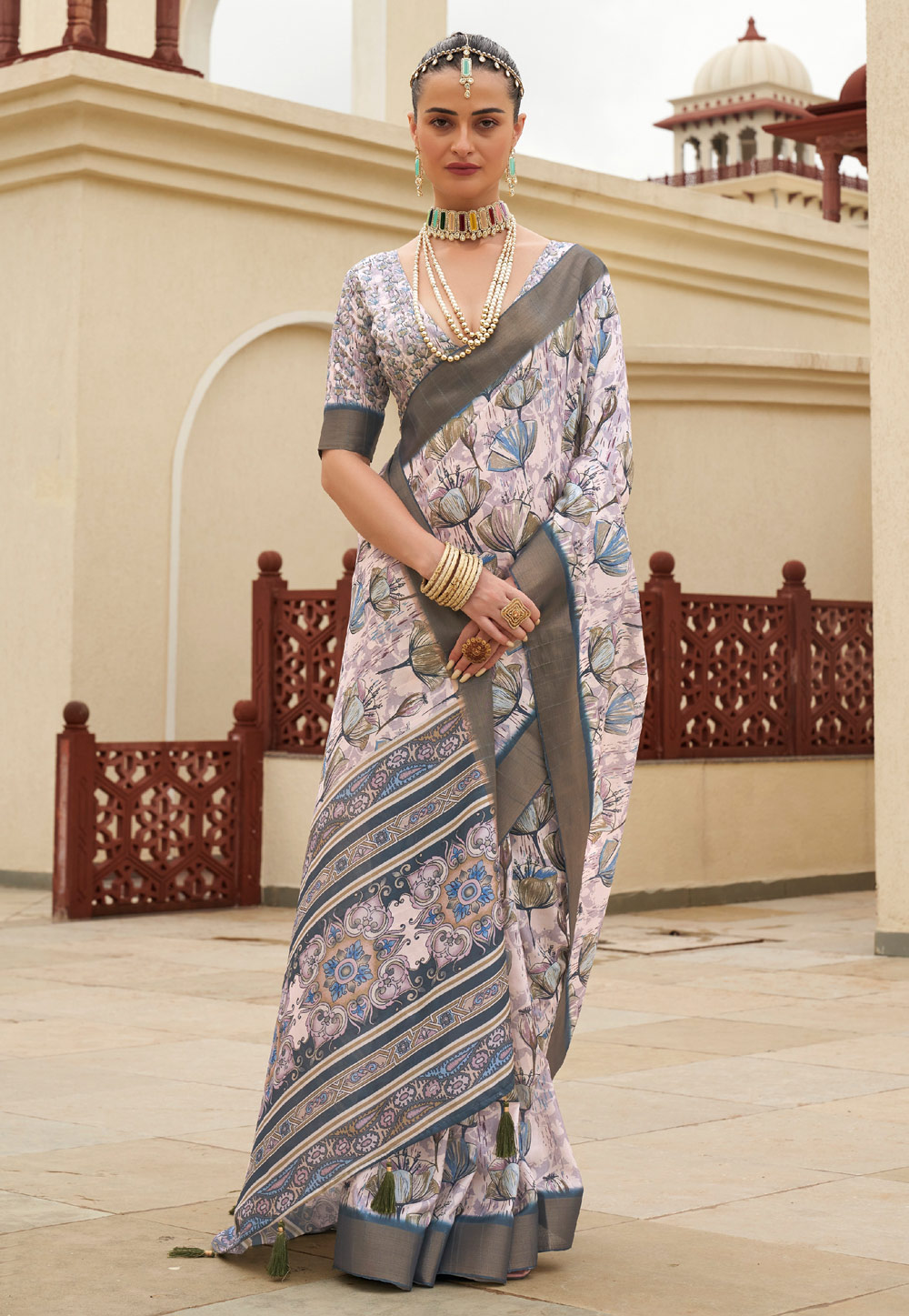 Off White Silk Saree With Blouse 273652