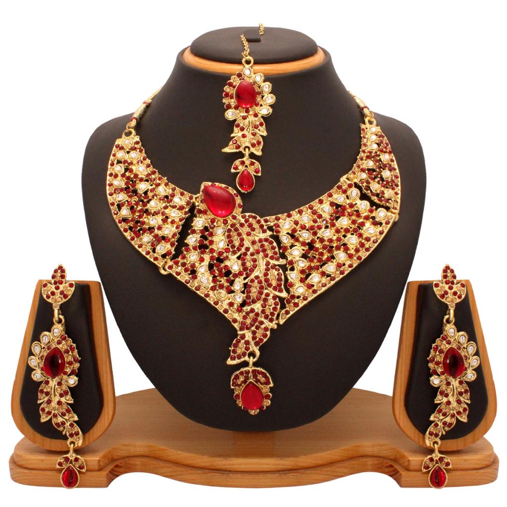 Red and White Diamond Decked Necklace Set with Mang Tikka 27342