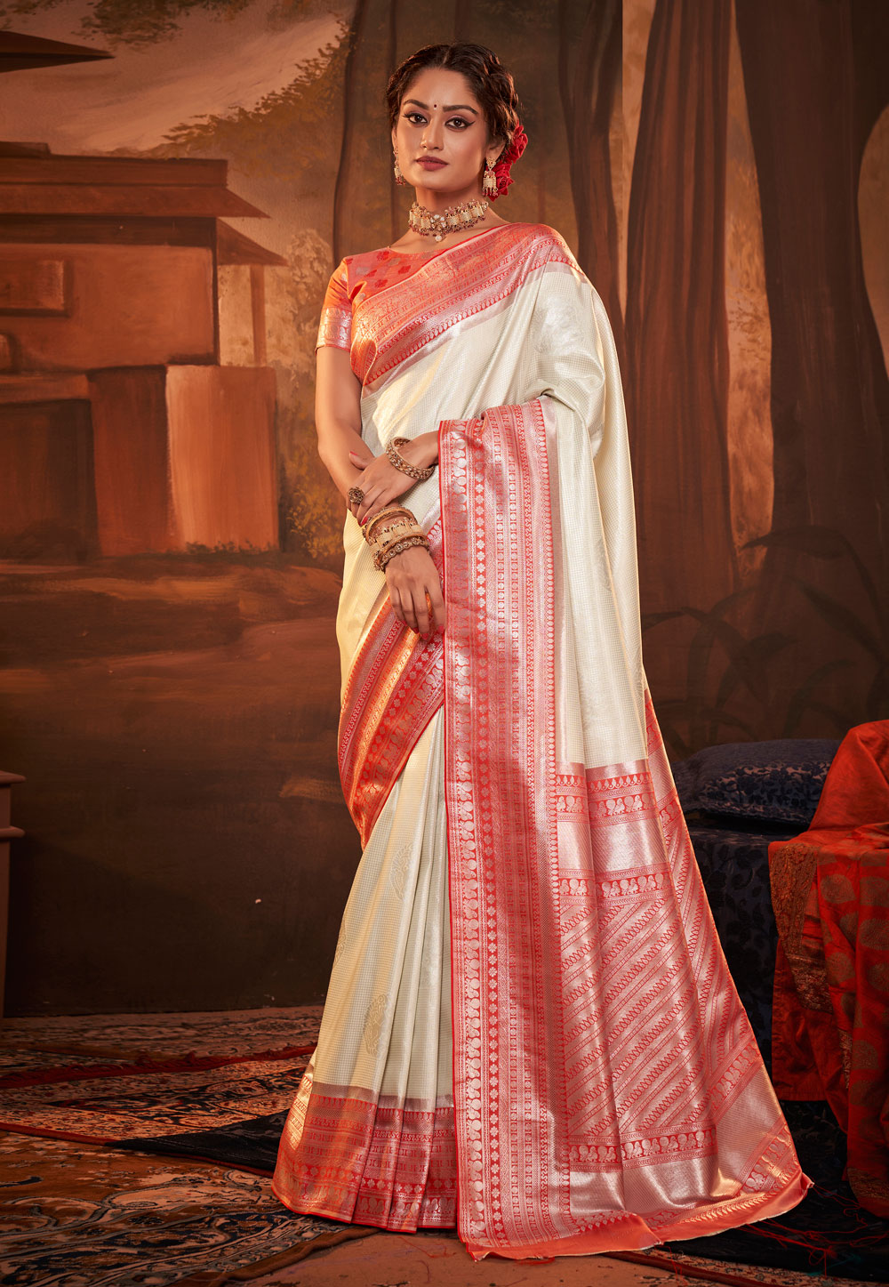 Cream Kanjivaram Silk Saree With Blouse 257008