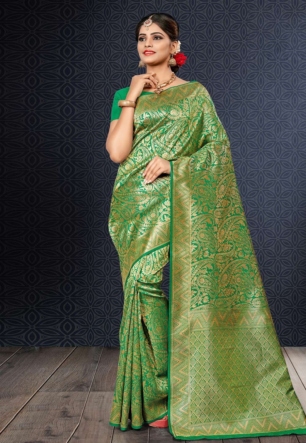 Green Banarasi Silk Saree With Blouse 220561