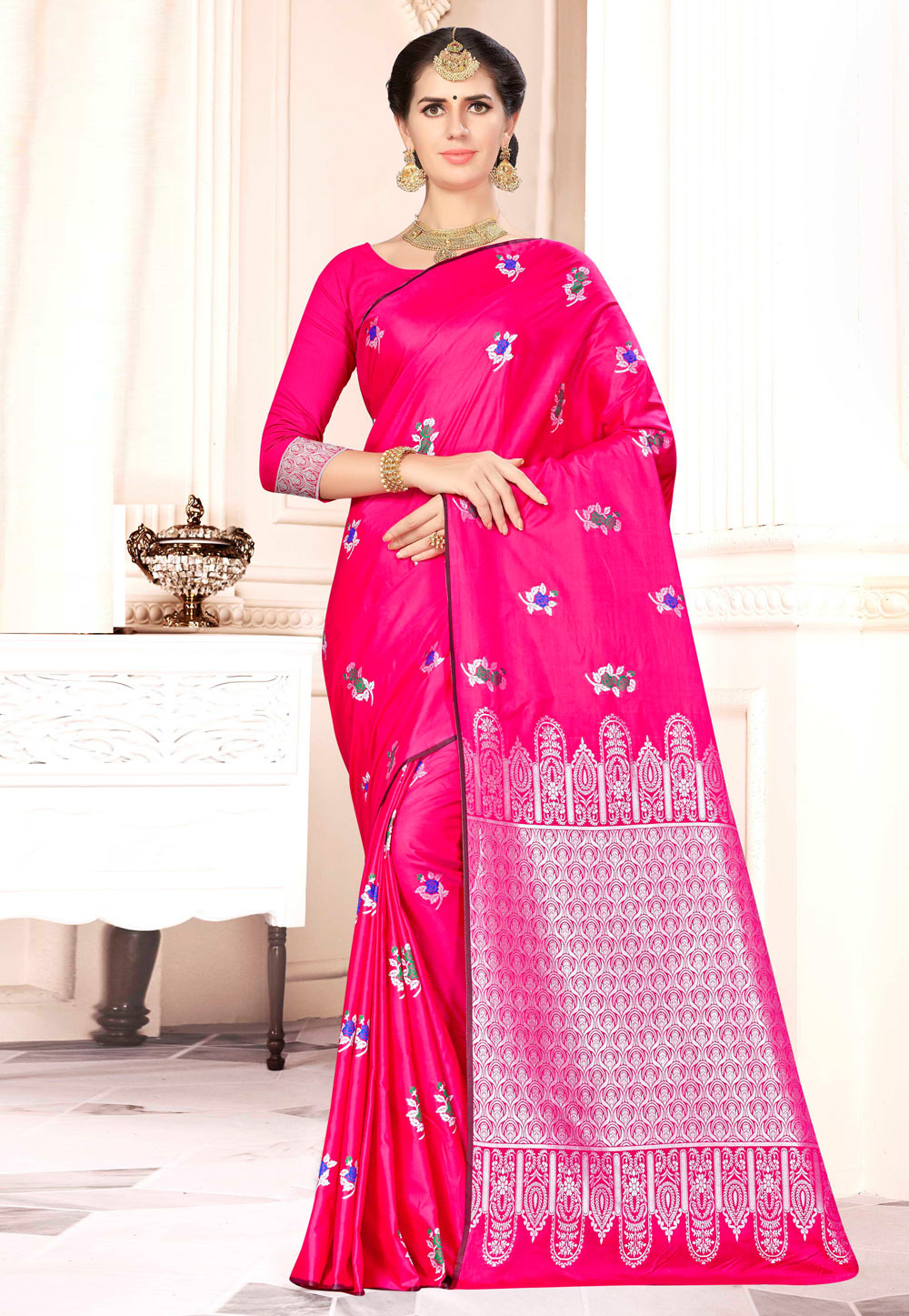 Magenta Banarasi Silk Saree With Blouse 220467