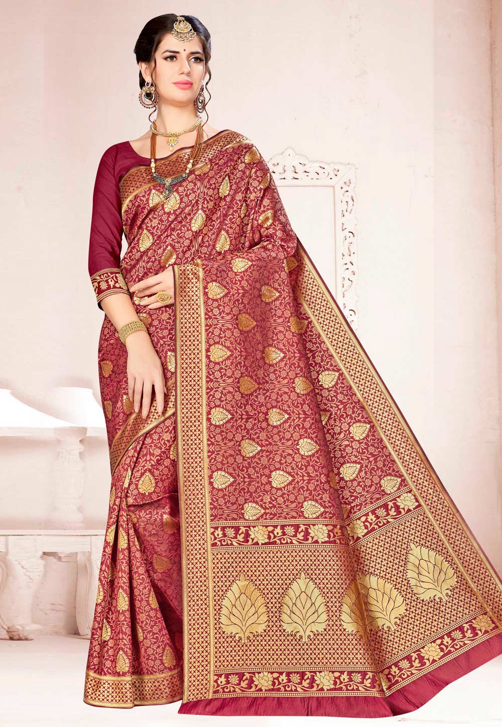 Maroon Banarasi Silk Saree With Blouse 220182