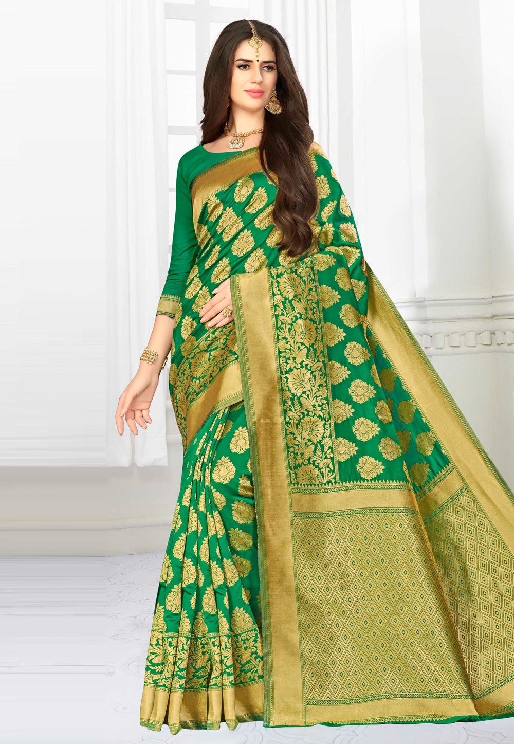 Green Banarasi Silk Saree With Blouse 220015