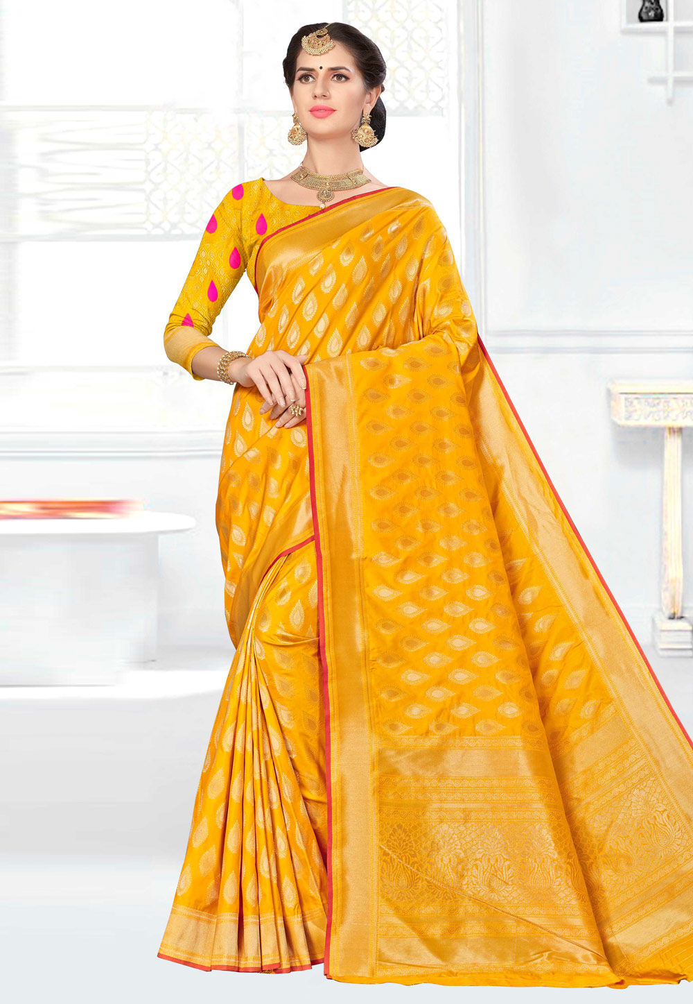 Yellow Banarasi Silk Saree With Blouse 220495