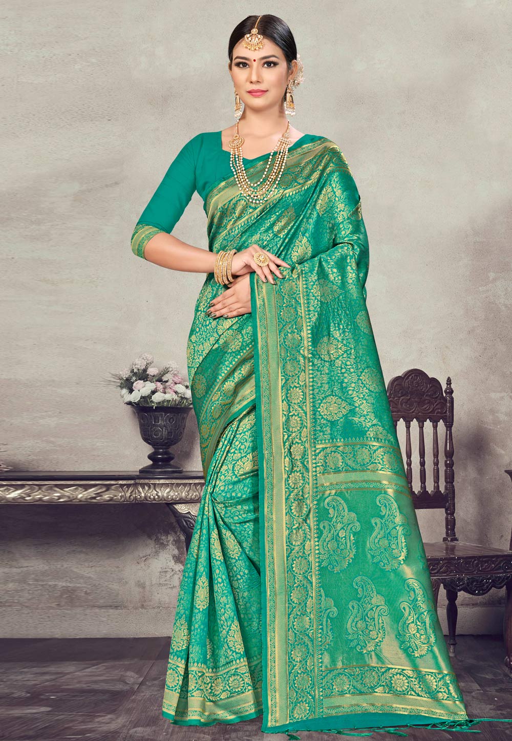 Green Banarasi Silk Saree With Blouse 219994