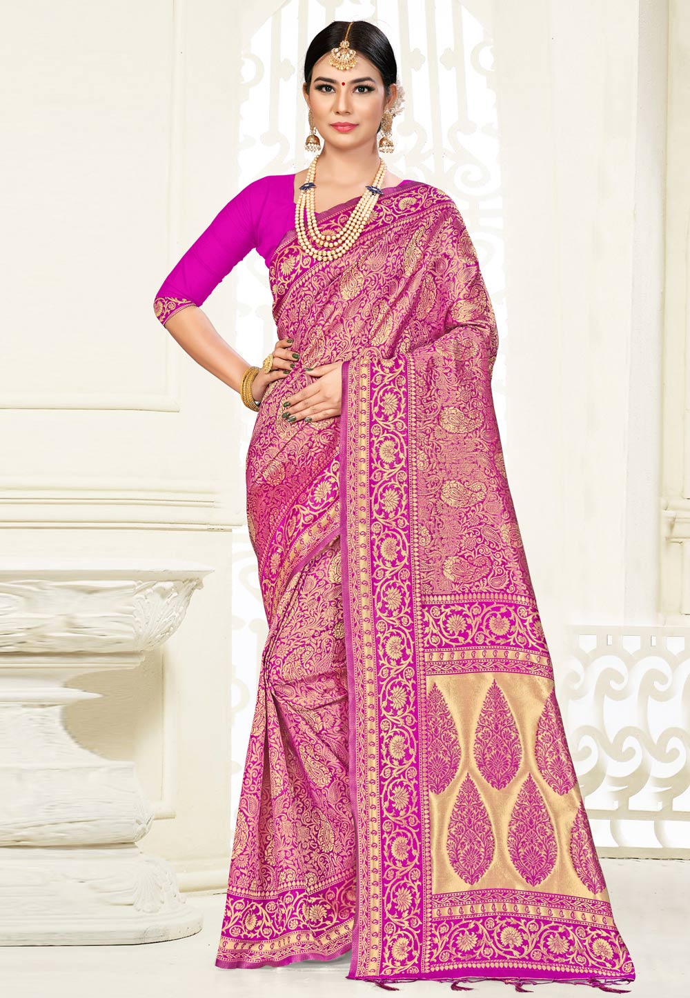 Magenta Banarasi Silk Saree With Blouse 219999