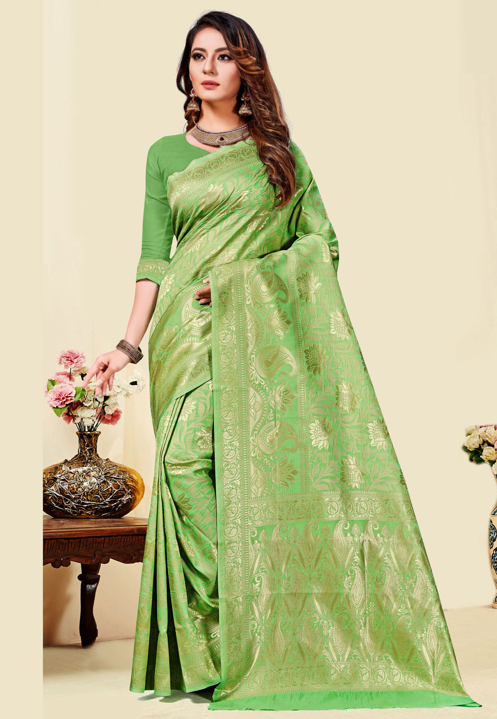 Green Banarasi Silk Saree With Blouse 220192
