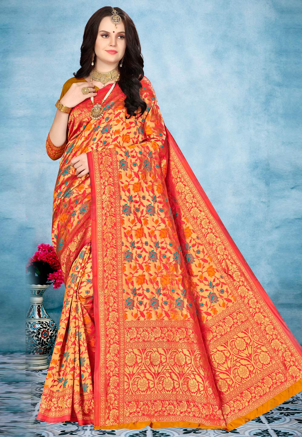 Red Banarasi Silk Saree With Blouse 220638
