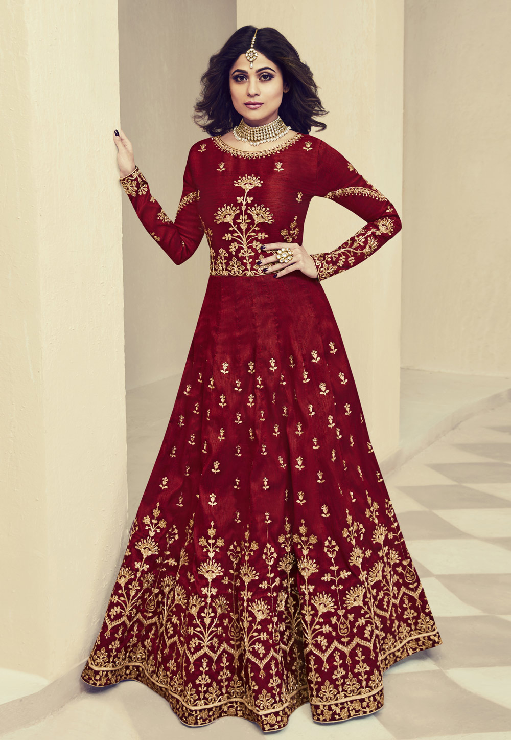 Shamita Shetty Maroon Silk Bollywood Suit 153787