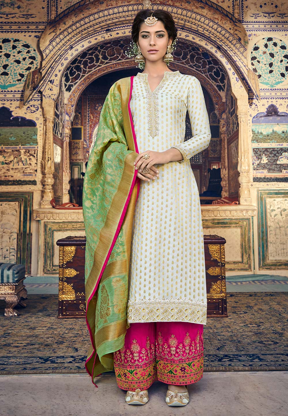 Off White Jacquard Kameez With Palazzo 184605