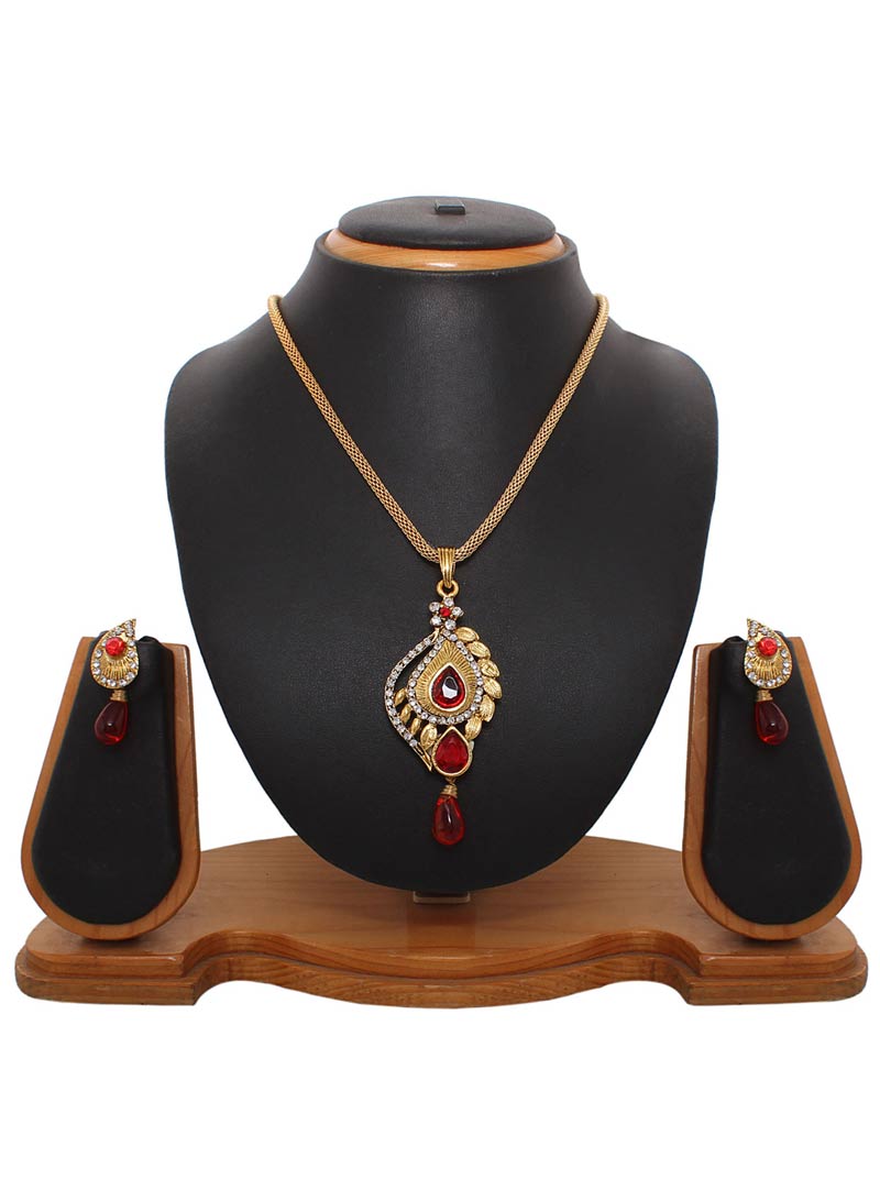 Red Austrian Diamonds and Kundans Necklace With Earrings 42360
