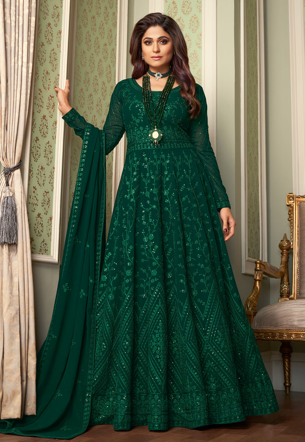Shamita Shetty Green Georgette Floor Length Anarkali Suit 221078
