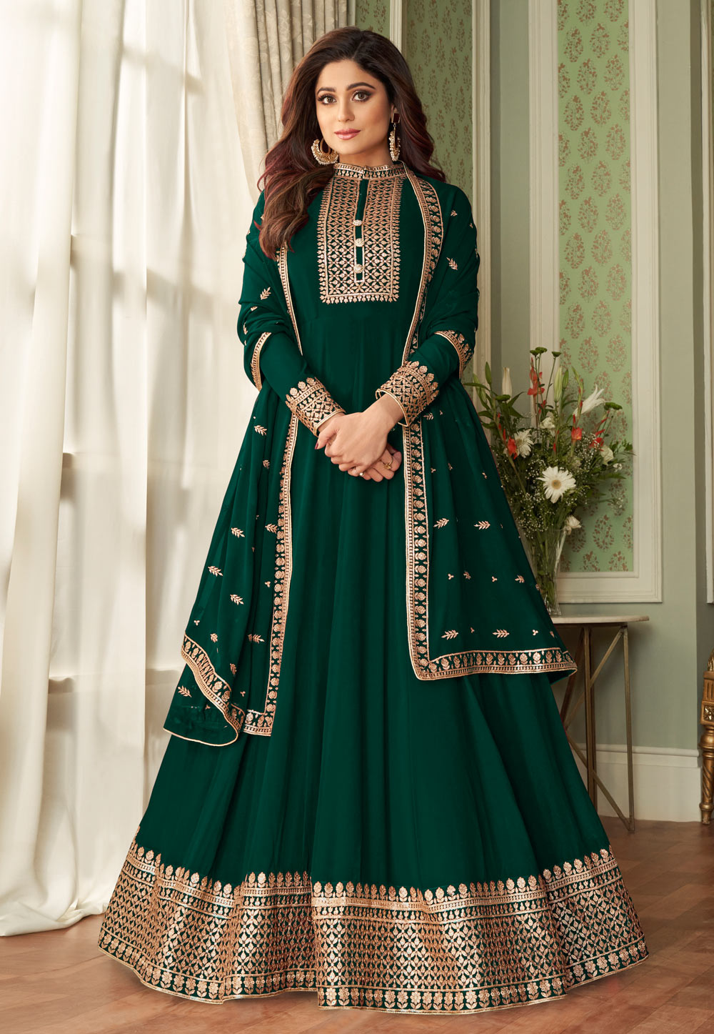 Shamita Shetty Green Georgette Abaya Style Anarkali Suit 234870