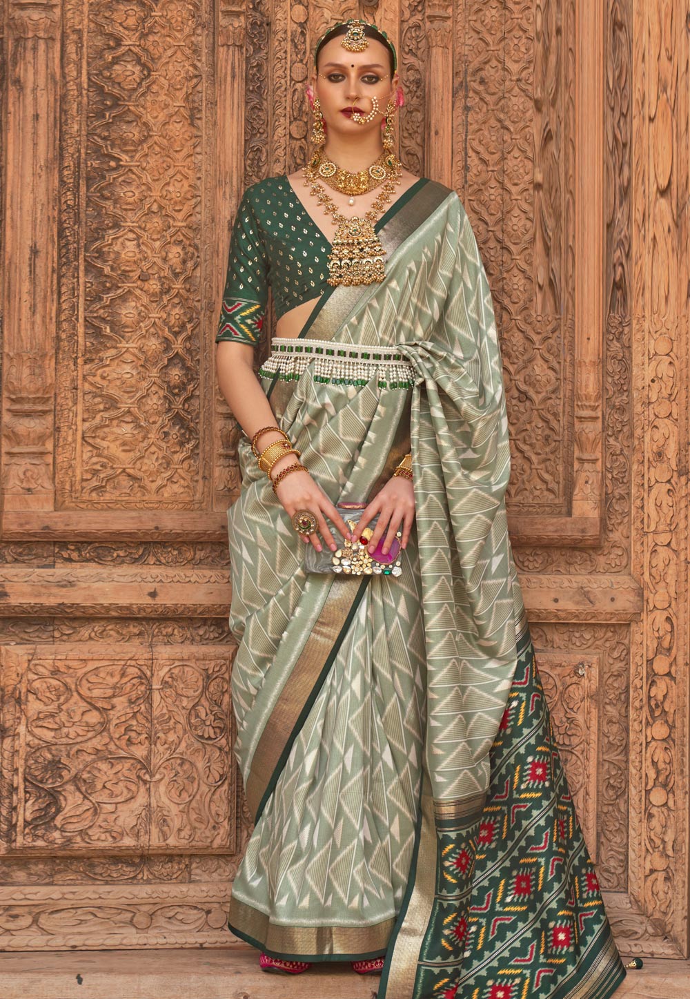 Pista Green Silk Saree With Blouse 265361