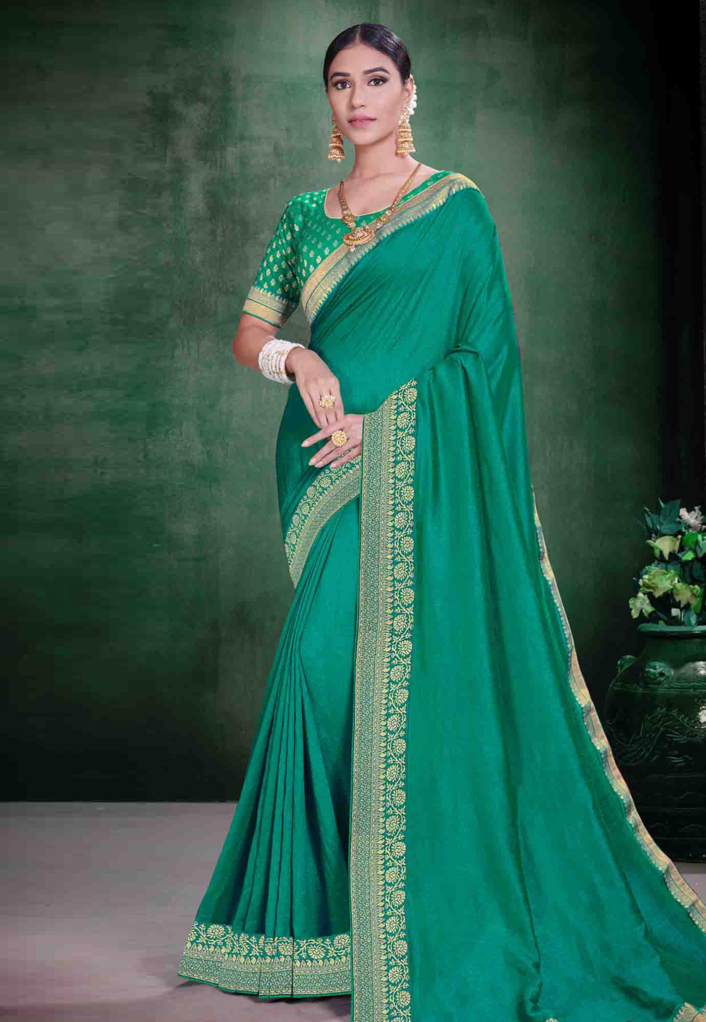 Green Silk Saree With Blouse 194429