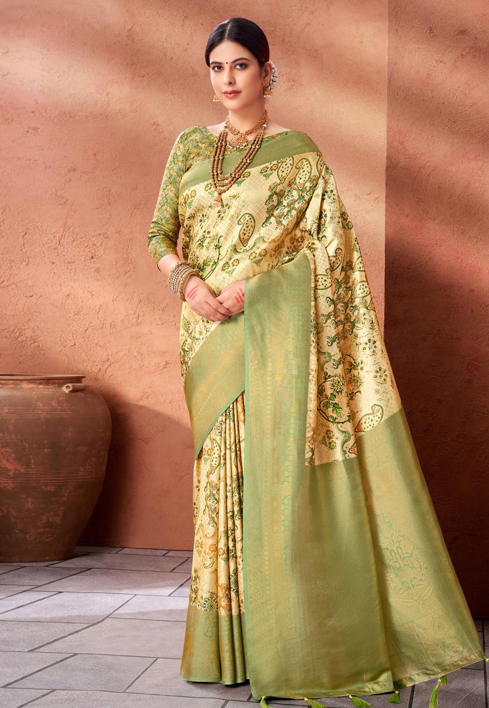 Light Yellow Silk Saree With Blouse 276268