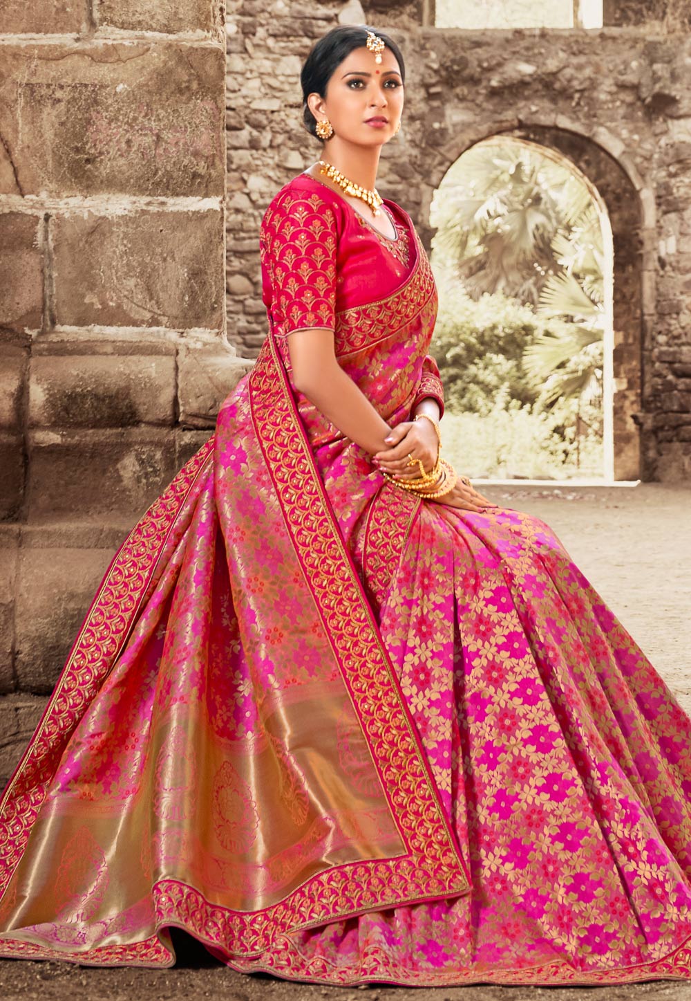 Magenta Banarasi Festival Wear Saree 155938
