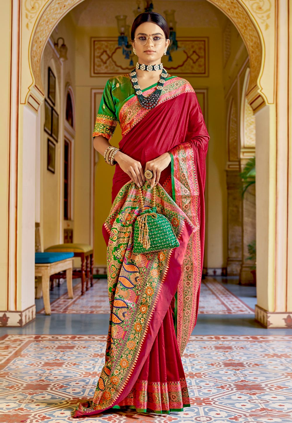 Magenta Banarasi Silk Saree With Blouse 242233