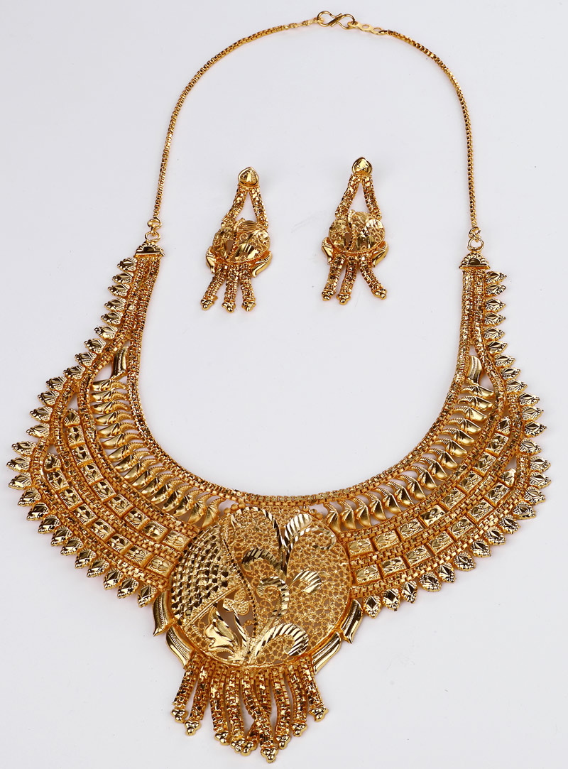 Golden Brass Necklace With Earrings 153166