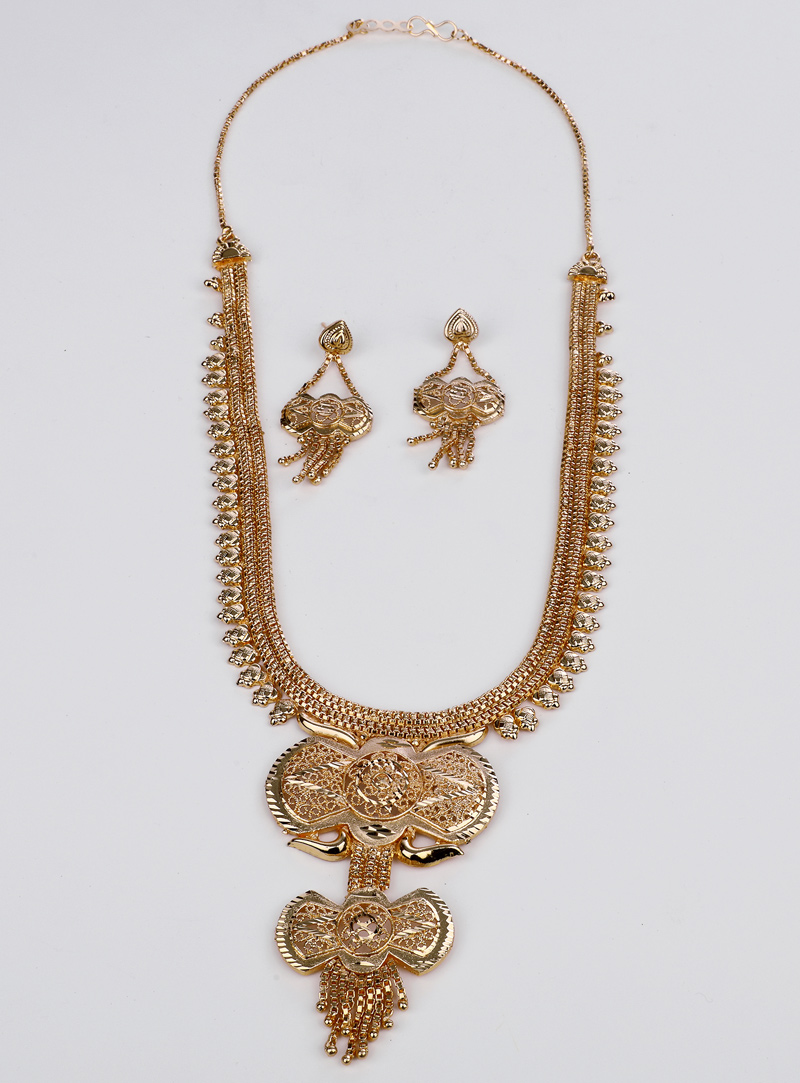 Golden Brass Necklace With Earrings 153175