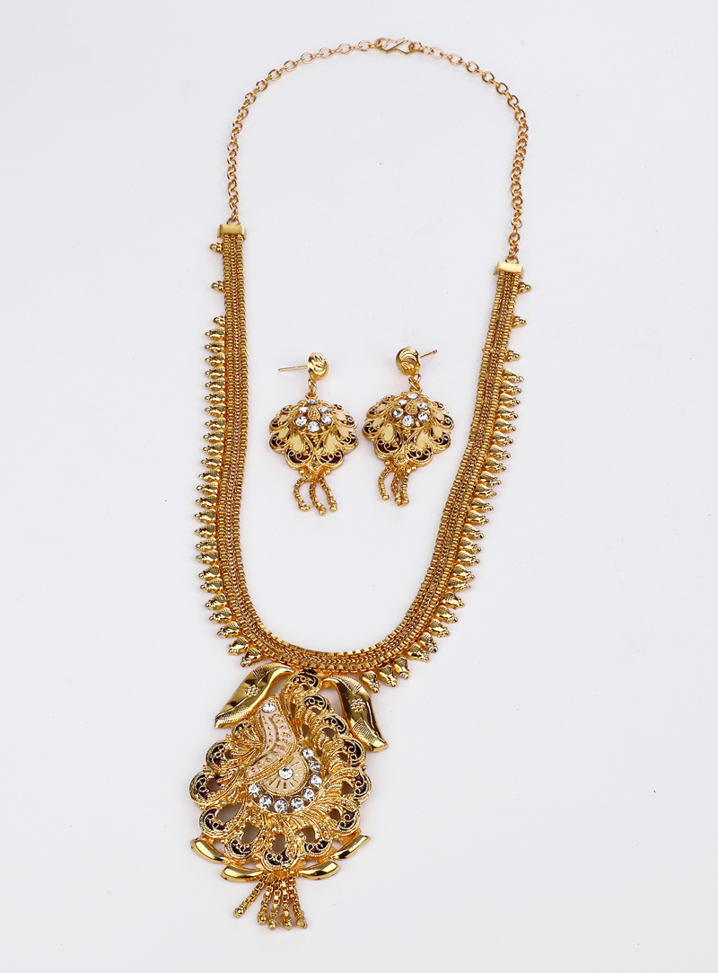 Golden Alloy Necklace With Earrings 153179