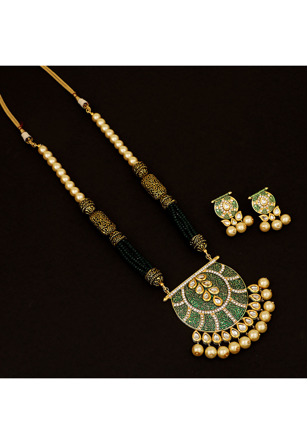 Green Brass Kundan Necklace Set With Earrings 161192