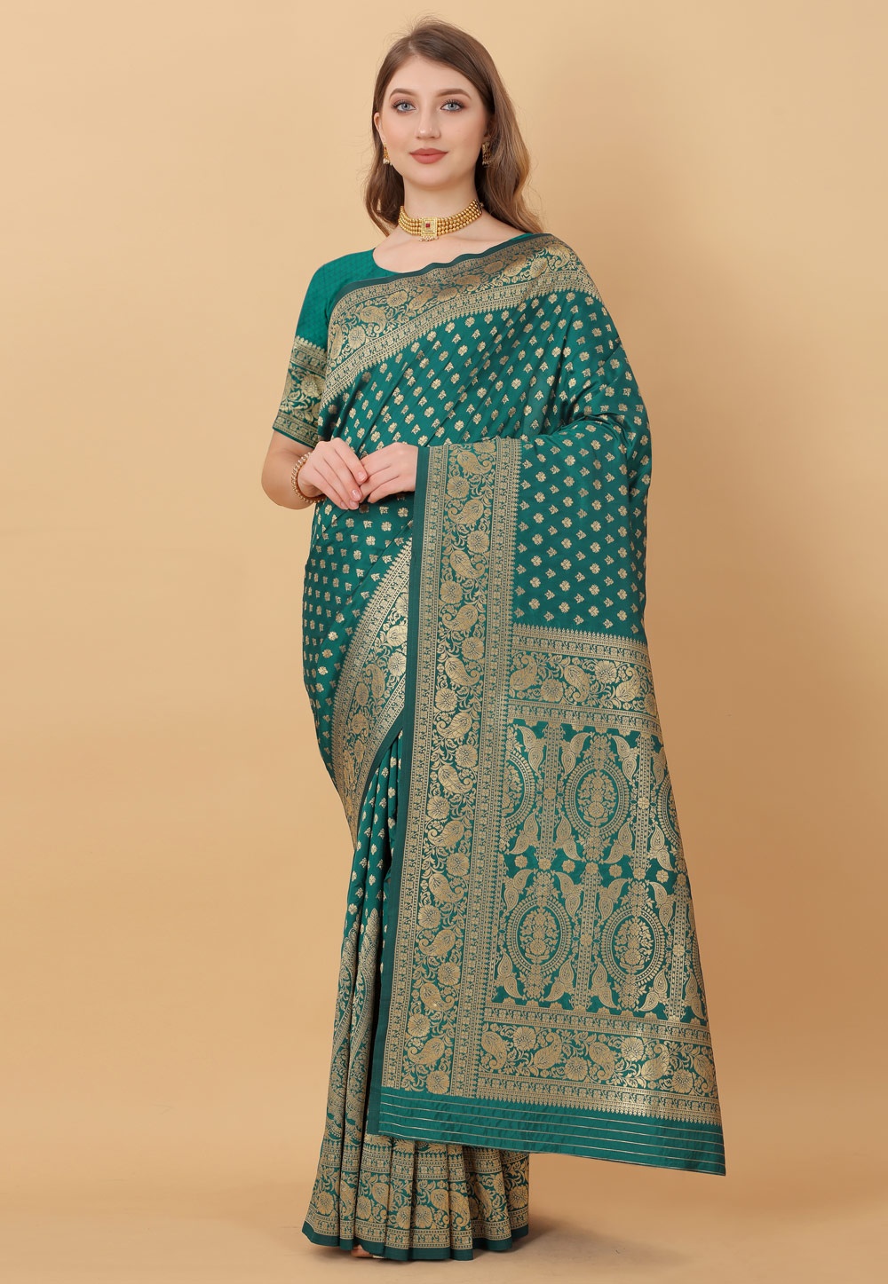 Green Silk Saree With Blouse 244514
