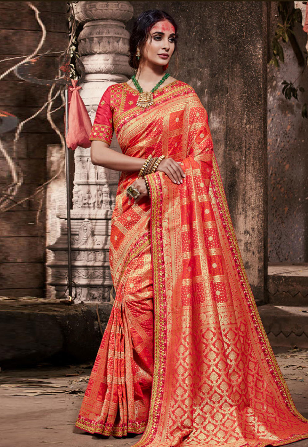 Red Banarasi Silk Saree With Blouse 202824