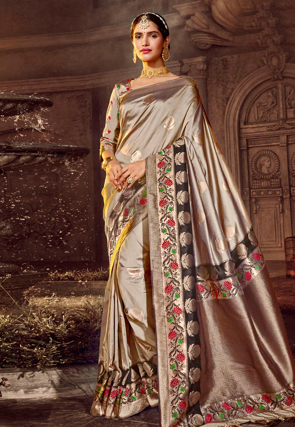 Golden Banarasi Silk Saree With Blouse 202774