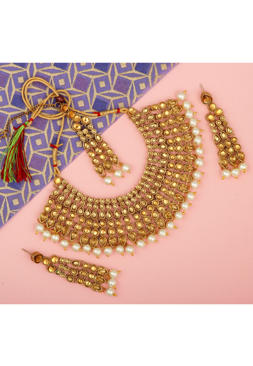 Off White Alloy Necklace Set With Earrings and Maang Tikka 216412