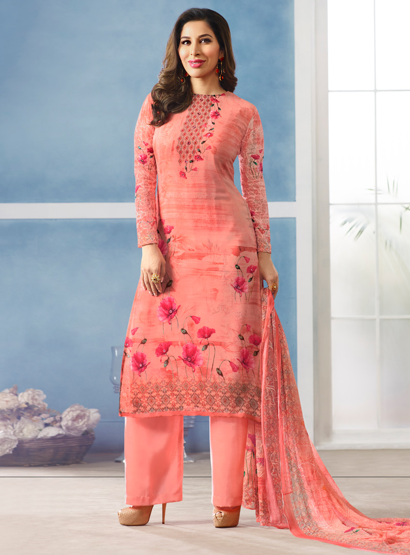 Sophie Choudry Pink Georgette Pakistani Style Suit 136925