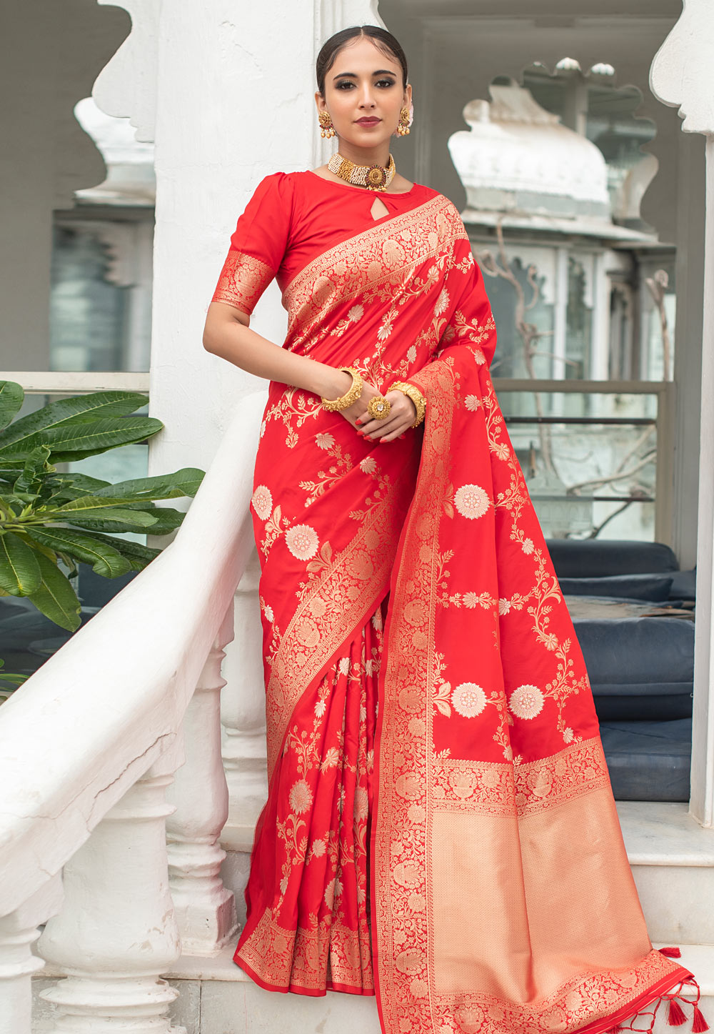 Red Banarasi Silk Saree With Blouse 240907