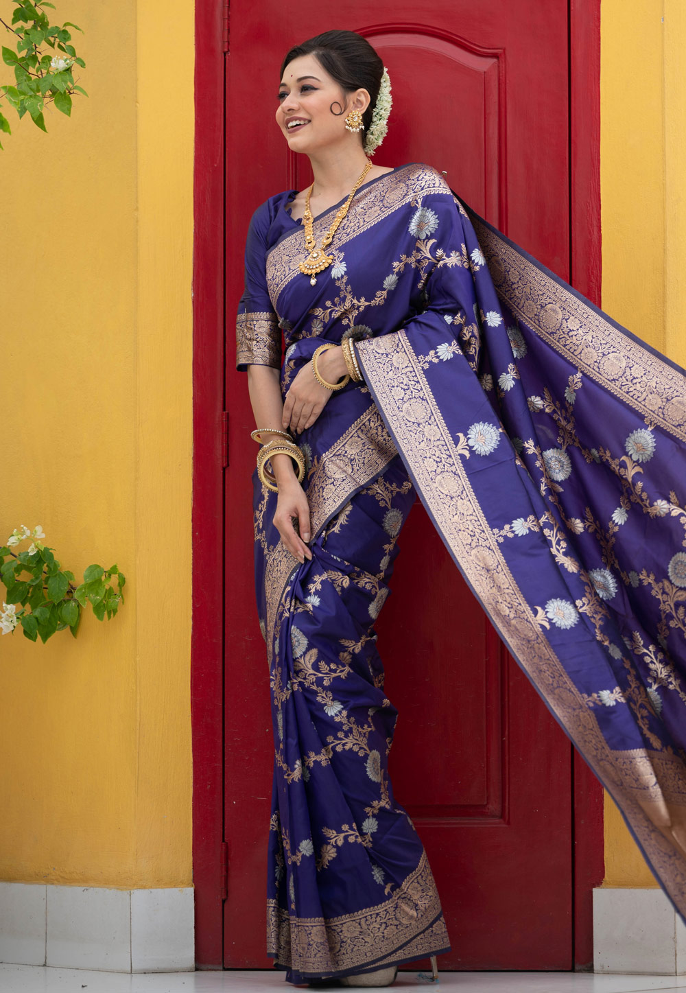 Blue Banarasi Silk Saree With Blouse 246583