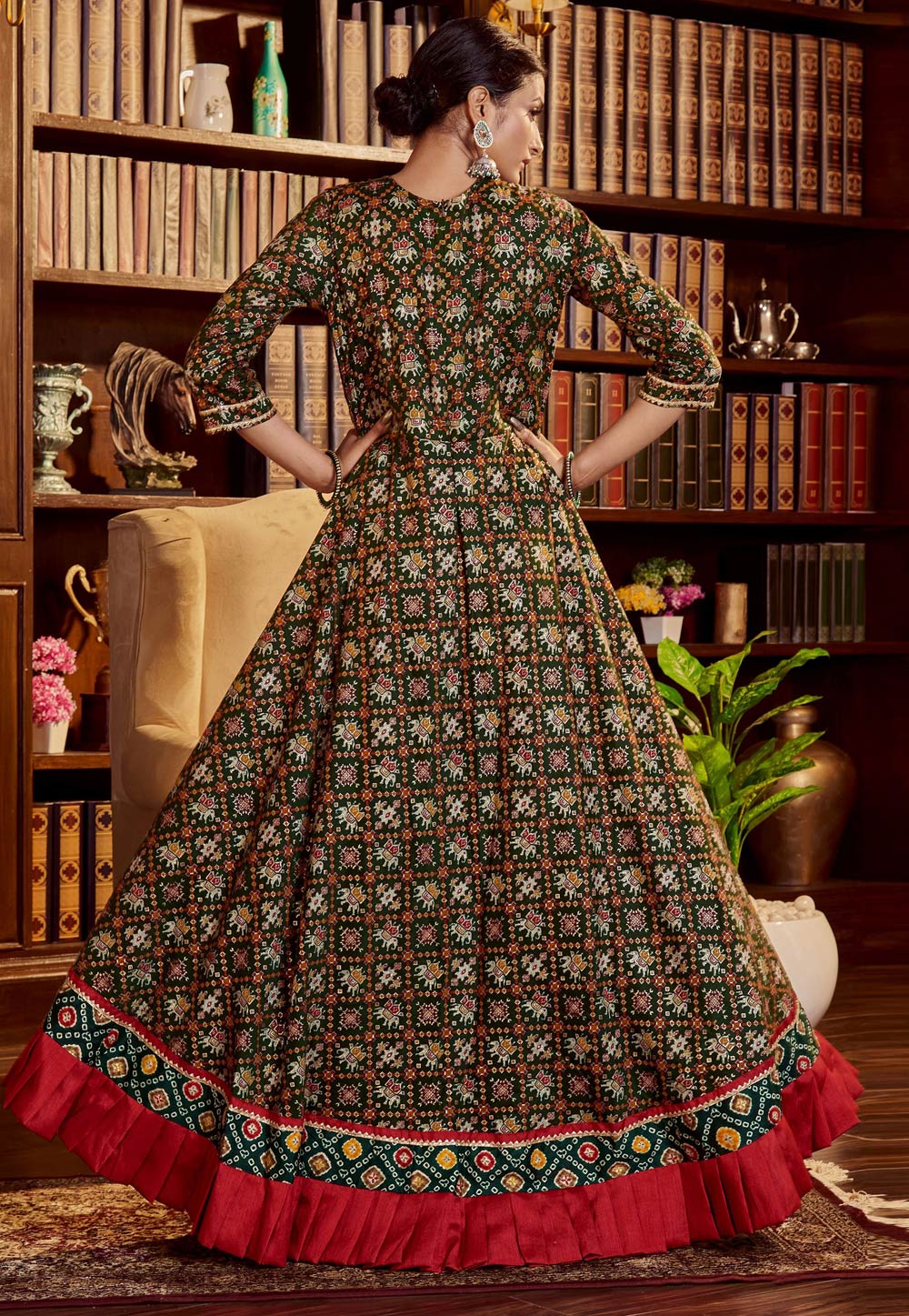 Anarkali dress | Long gown design, Simple frocks, Cotton dress pattern