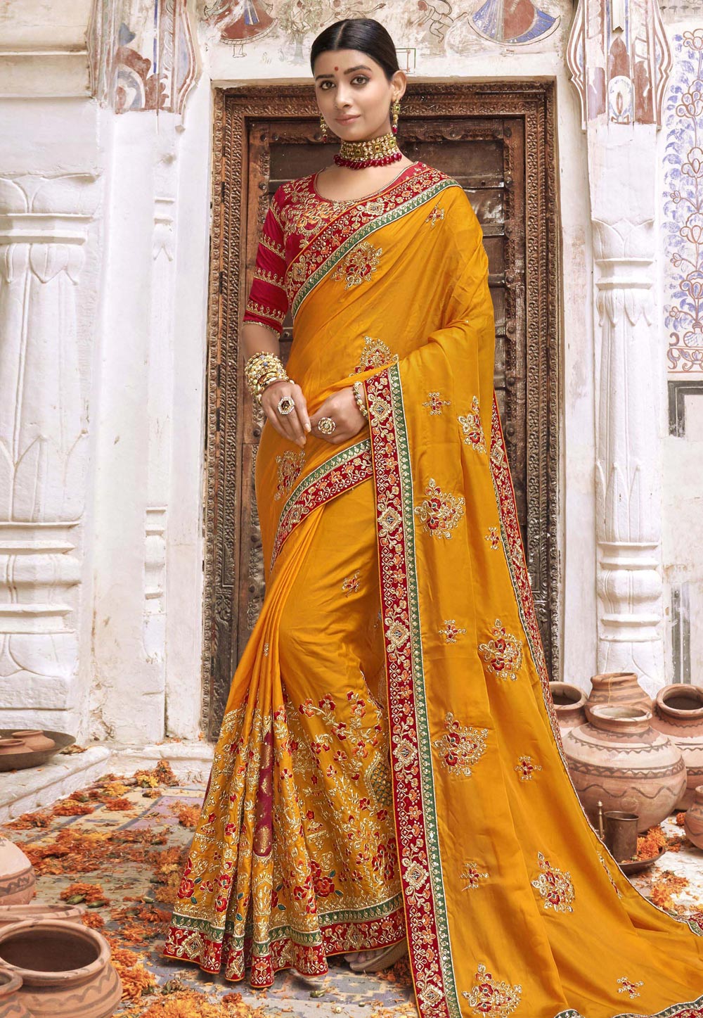 Yellow Viscose Saree With Blouse 255196