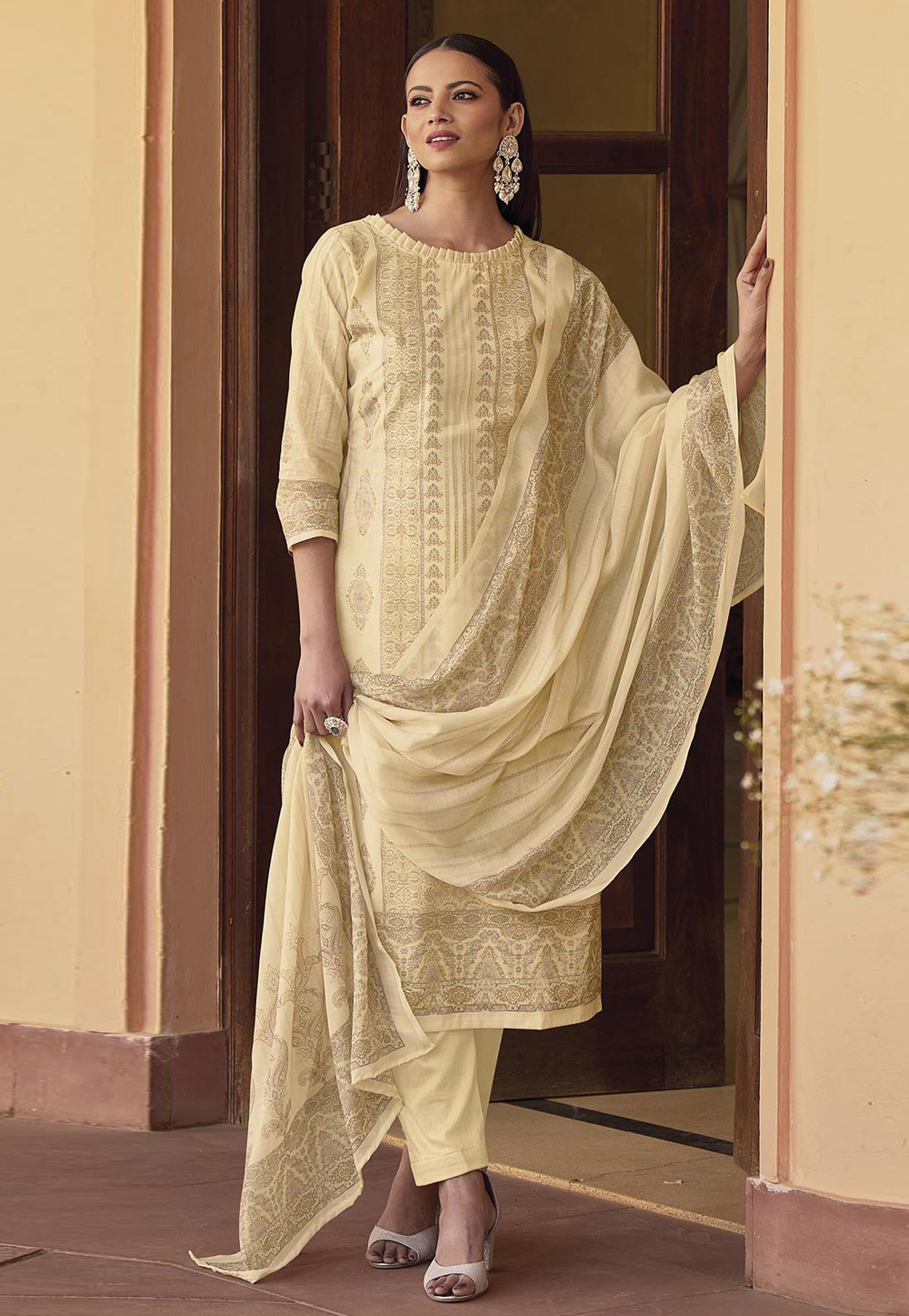 Beige Cotton Pakistani Suit 262173