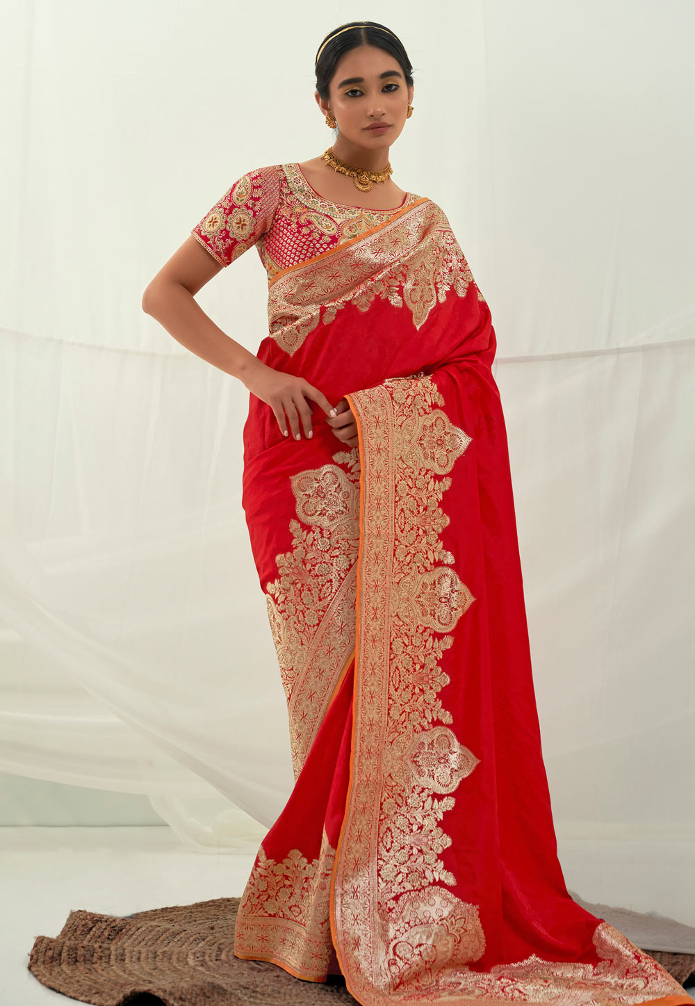 Red Banarasi Silk Saree With Blouse 264200