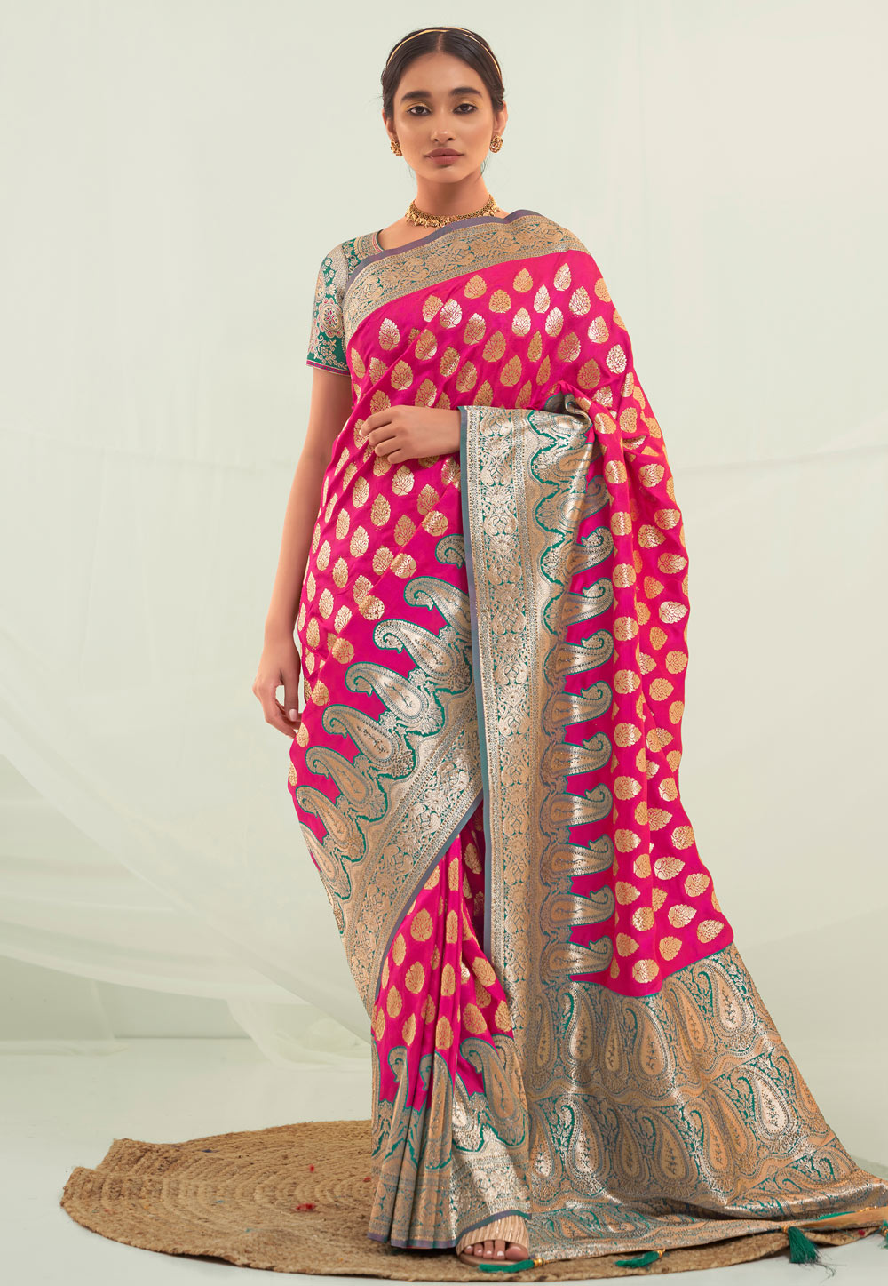 Pink Banarasi Silk Saree With Blouse 264281