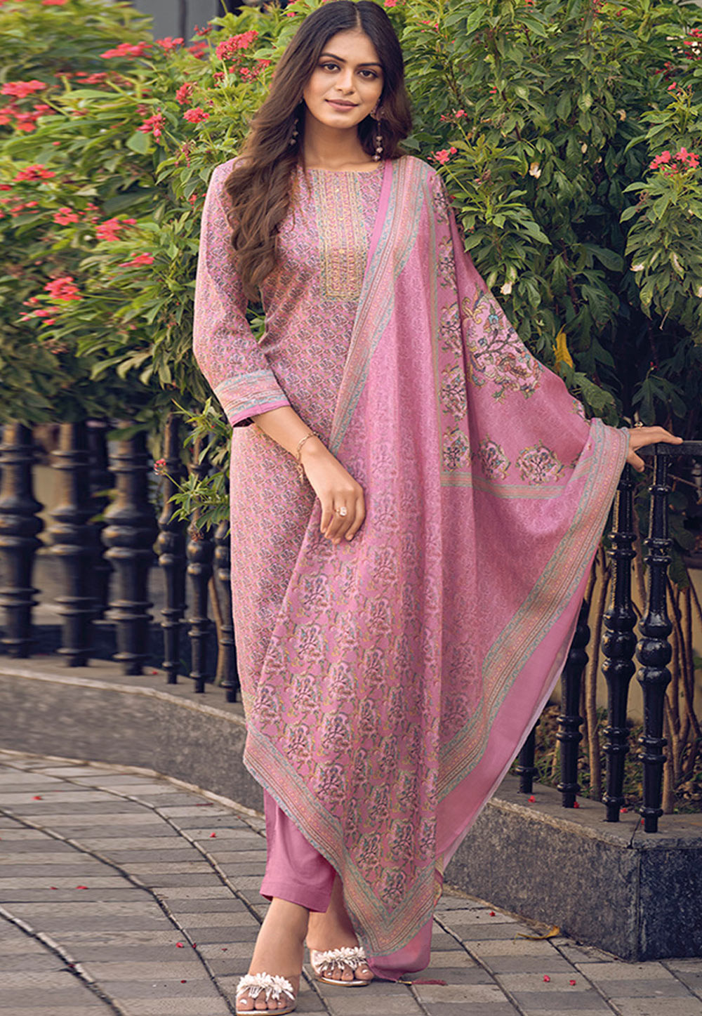 Pink Cotton Pakistani Suit 264233