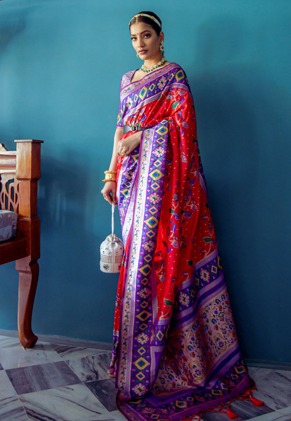 Red Banarasi Silk Saree With Blouse 269920