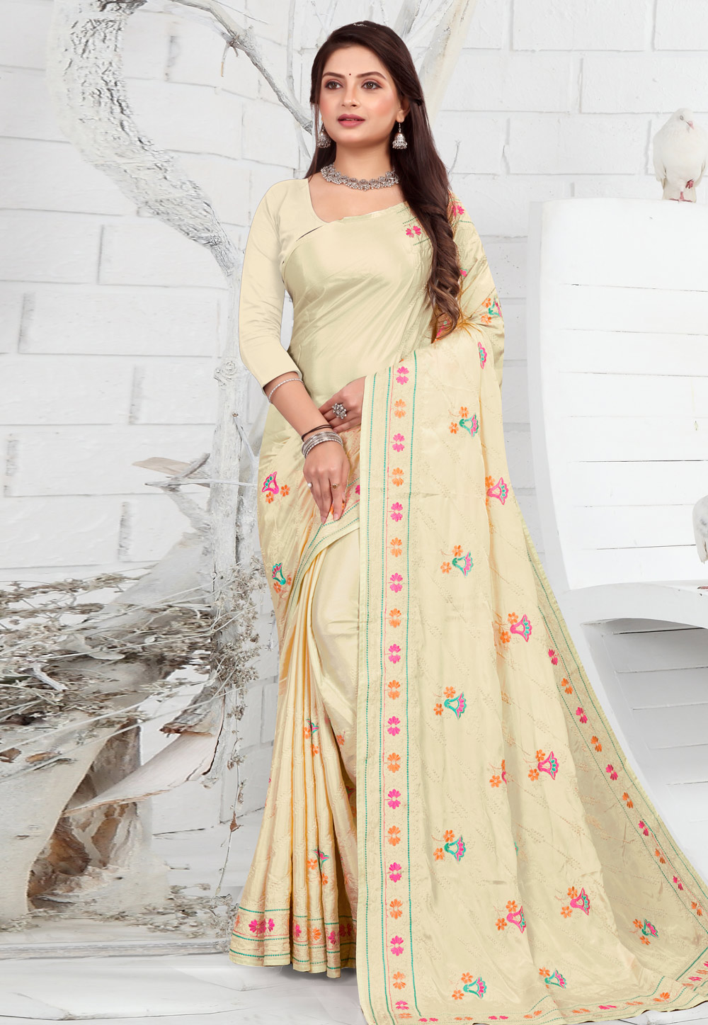 Beige Crepe Saree With Blouse 271981
