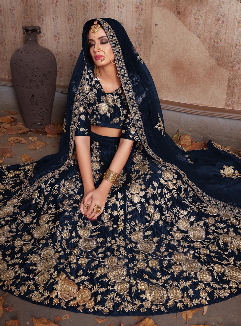 Pure Silk Blue Designer Heavy Embroiderd Wedding Wear Lehenga Choli at Rs  6299 in Surat