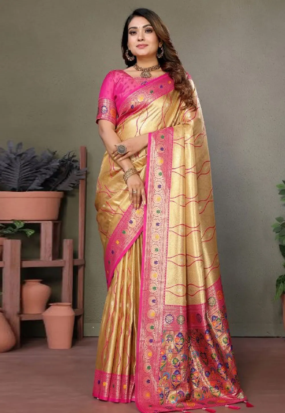 Beige Banarasi Silk Saree 302646