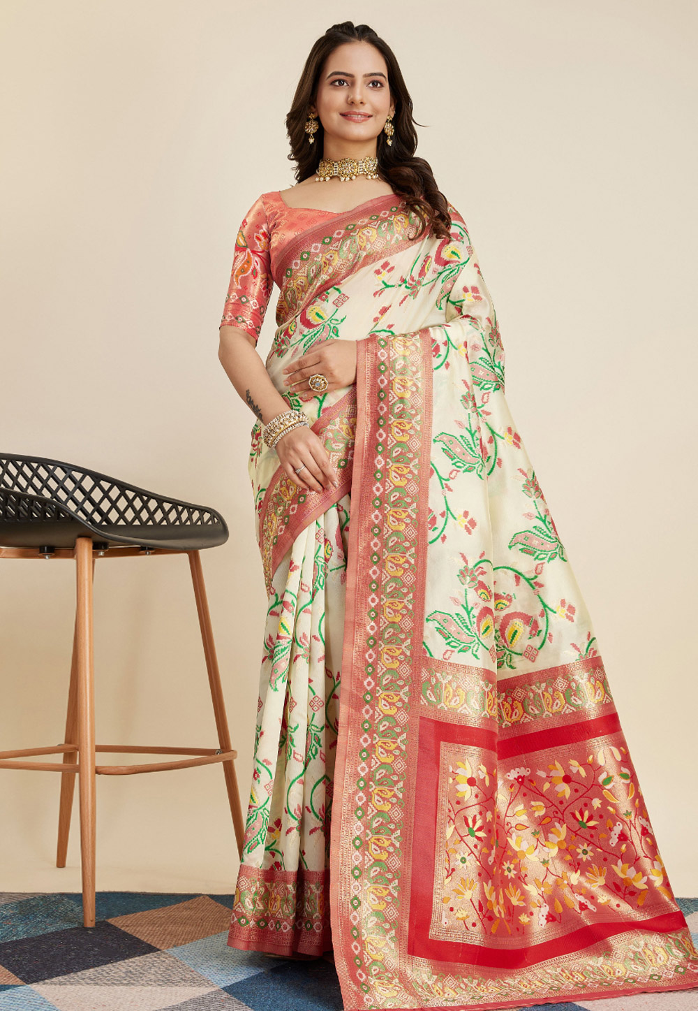 Beige Banarasi Silk Saree With Blouse 280290