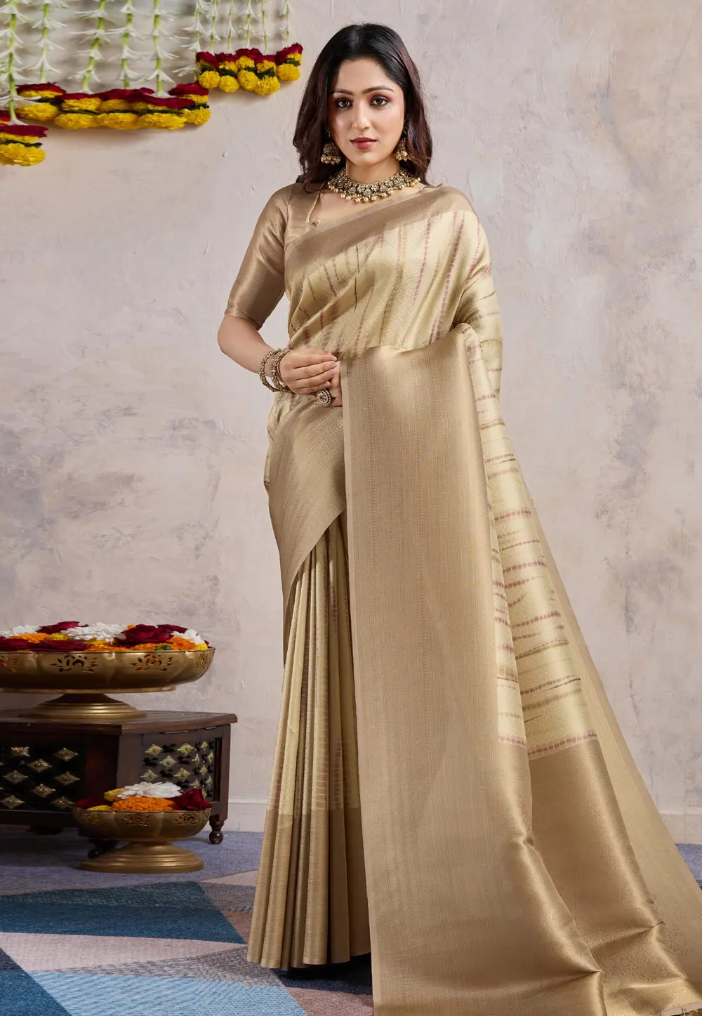 Beige Banarasi Silk Saree With Blouse 302673