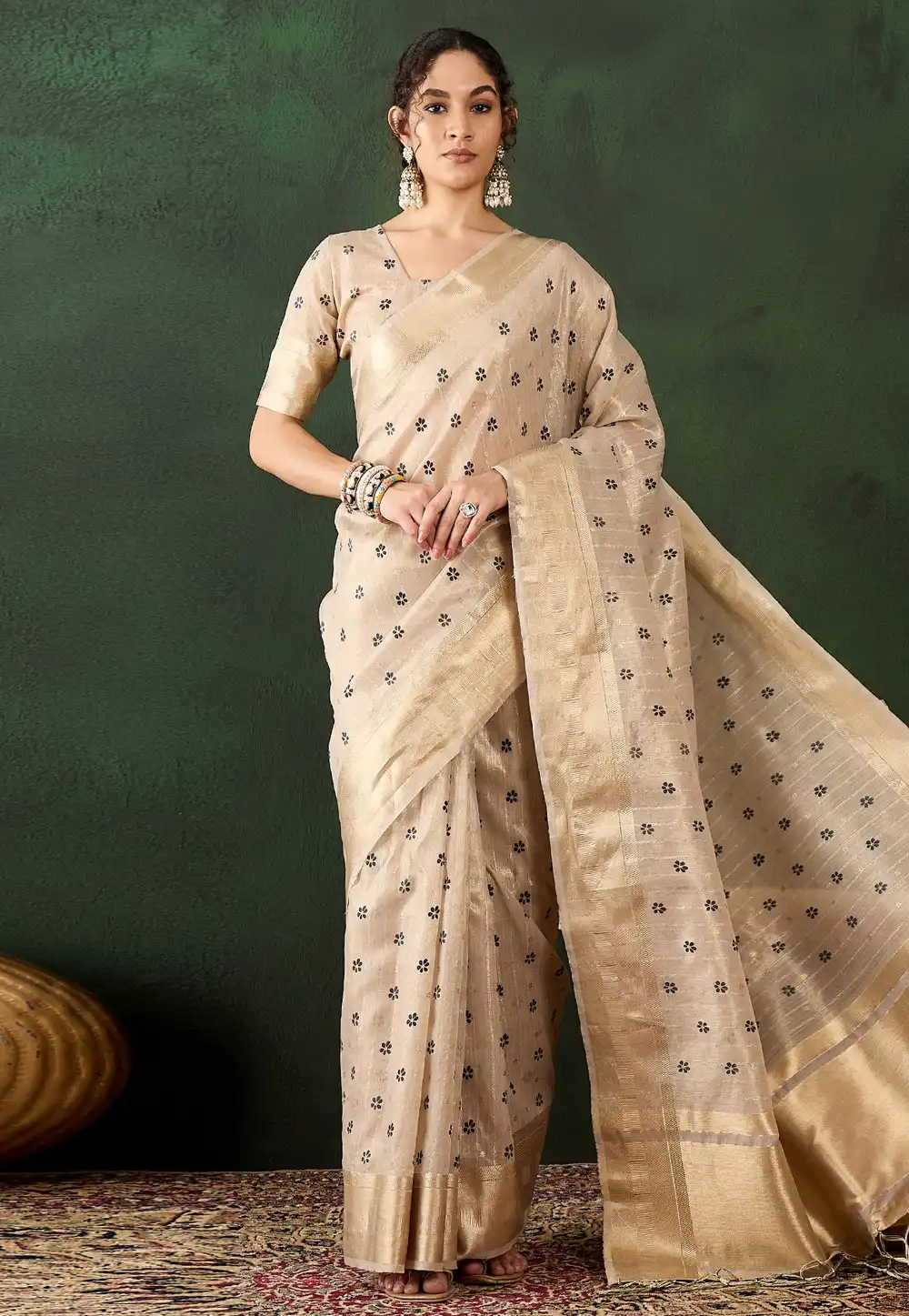 Beige Khadi Saree With Blouse 294339